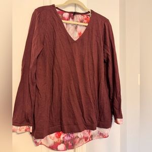 NYDJ sweater with back detail